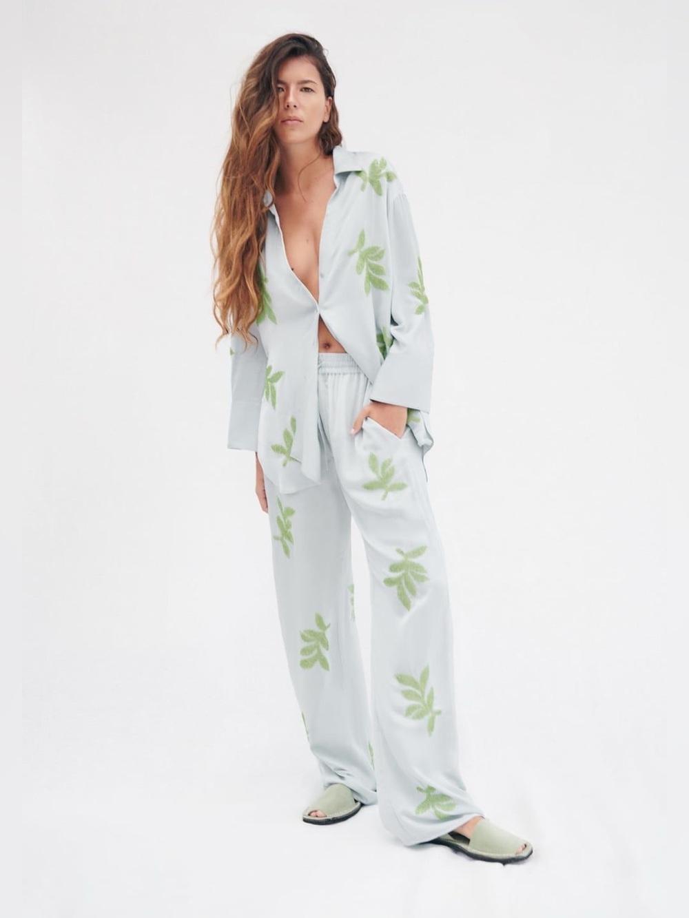 Zara Wide Leg Pants Women’s Size M Beaded Leaf Embroidery